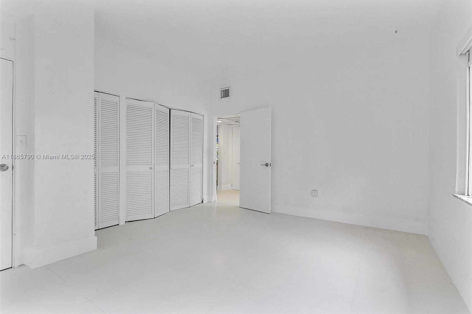 600 91st St #- Surfside, FL 33154