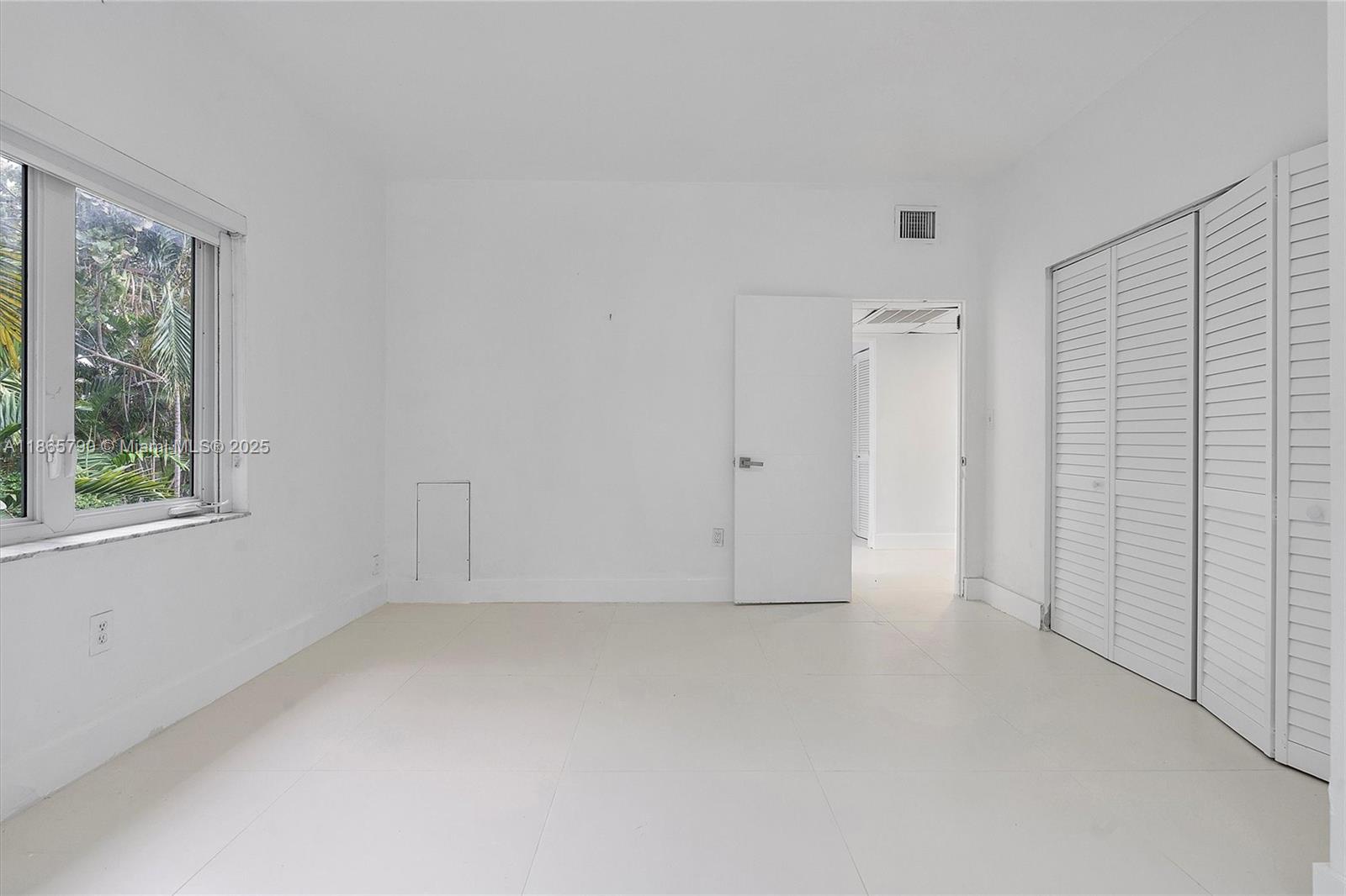 600 91st St #- Surfside, FL 33154