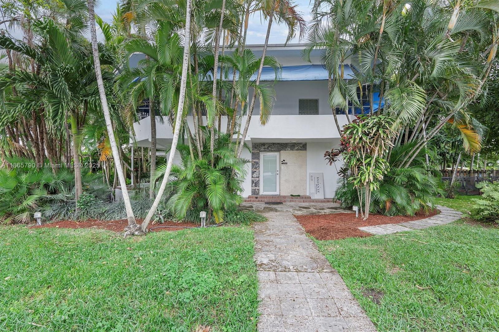 600 91st St #- Surfside, FL 33154