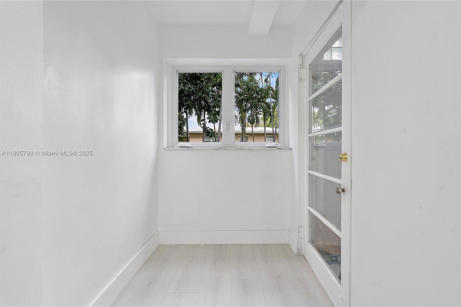 600 91st St #- Surfside, FL 33154