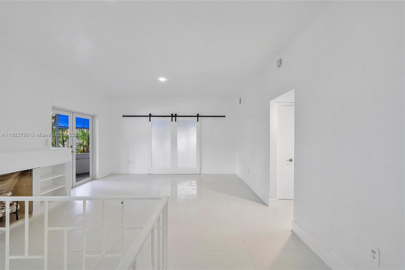 600 91st St #- Surfside, FL 33154