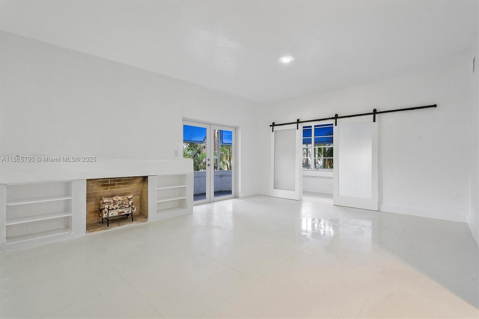 600 91st St #- Surfside, FL 33154