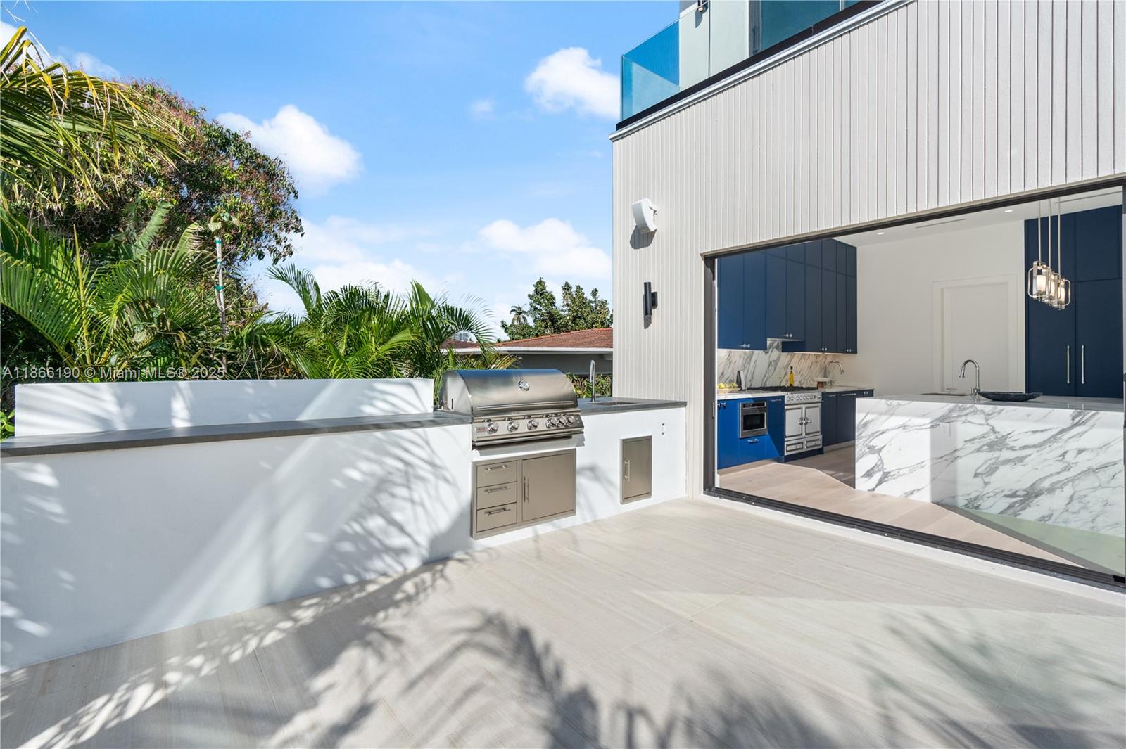 9132 Dickens Ave Surfside, FL 33154 9132 Dickens Ave Surfside, FL 33154