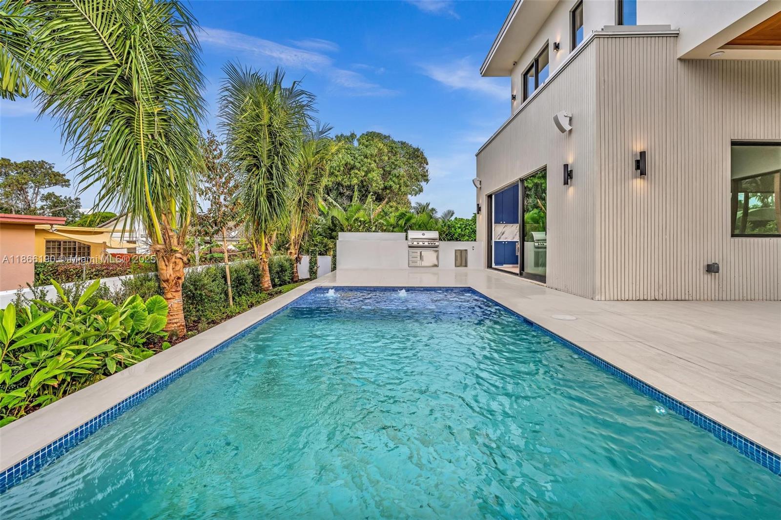 9132 Dickens Ave Surfside, FL 33154 9132 Dickens Ave Surfside, FL 33154