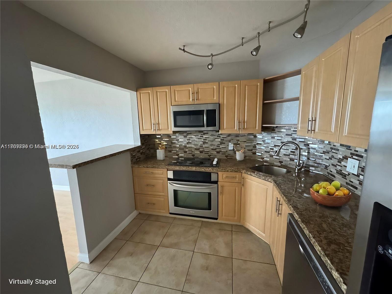 3301 Spanish Moss Ter #604