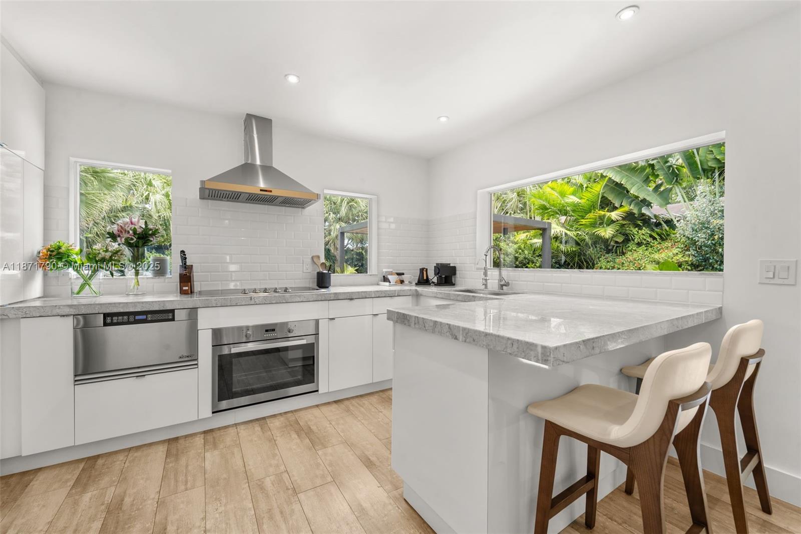 175 NW 44th St Miami, FL 33127