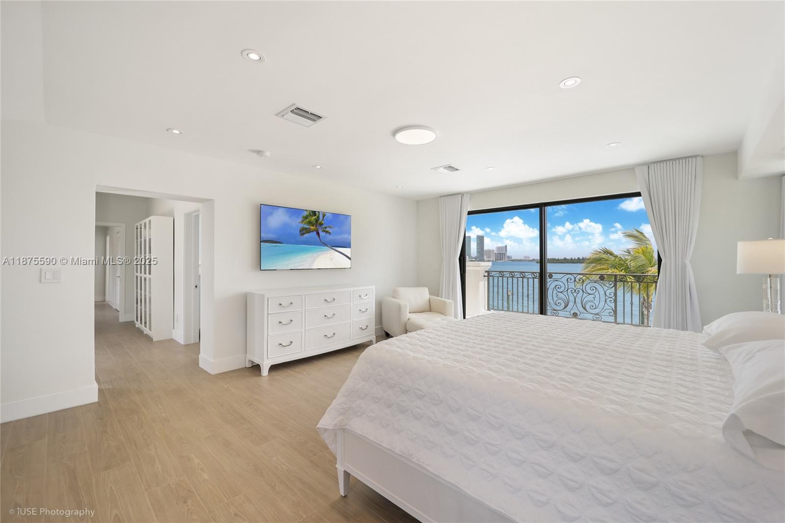 1001 N Venetian Dr Miami, FL 33139 1001 N Venetian Dr Miami, FL 33139