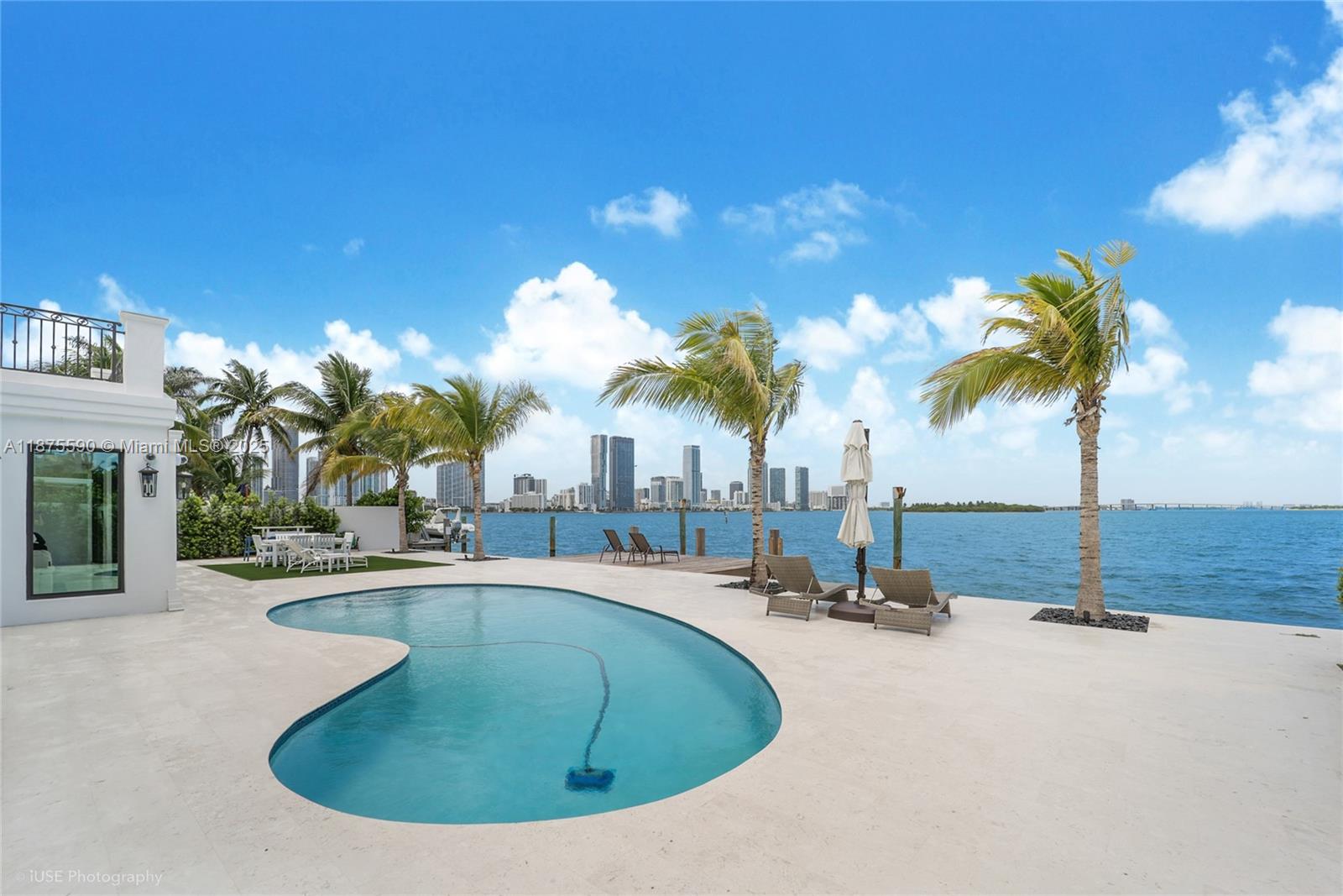 1001 N Venetian Dr Miami, FL 33139 1001 N Venetian Dr Miami, FL 33139