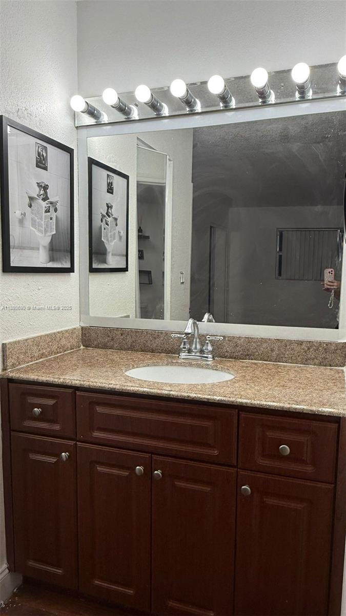 Undisclosed Address,Lauderhill, FL 33319