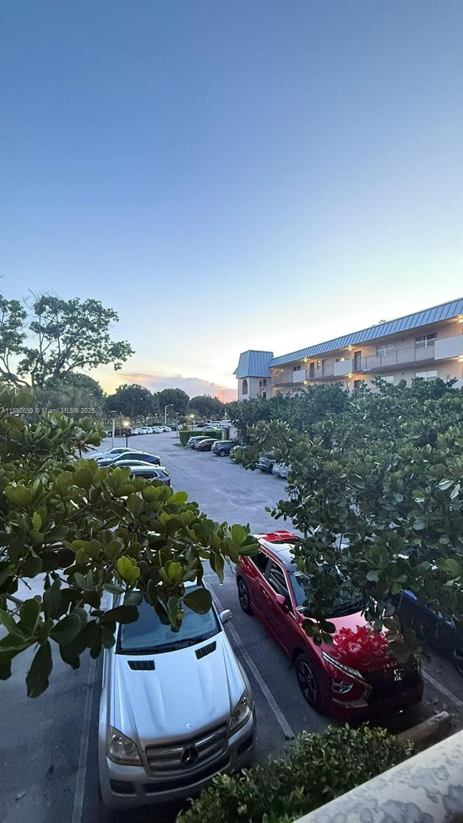 Undisclosed Address,Lauderhill, FL 33319