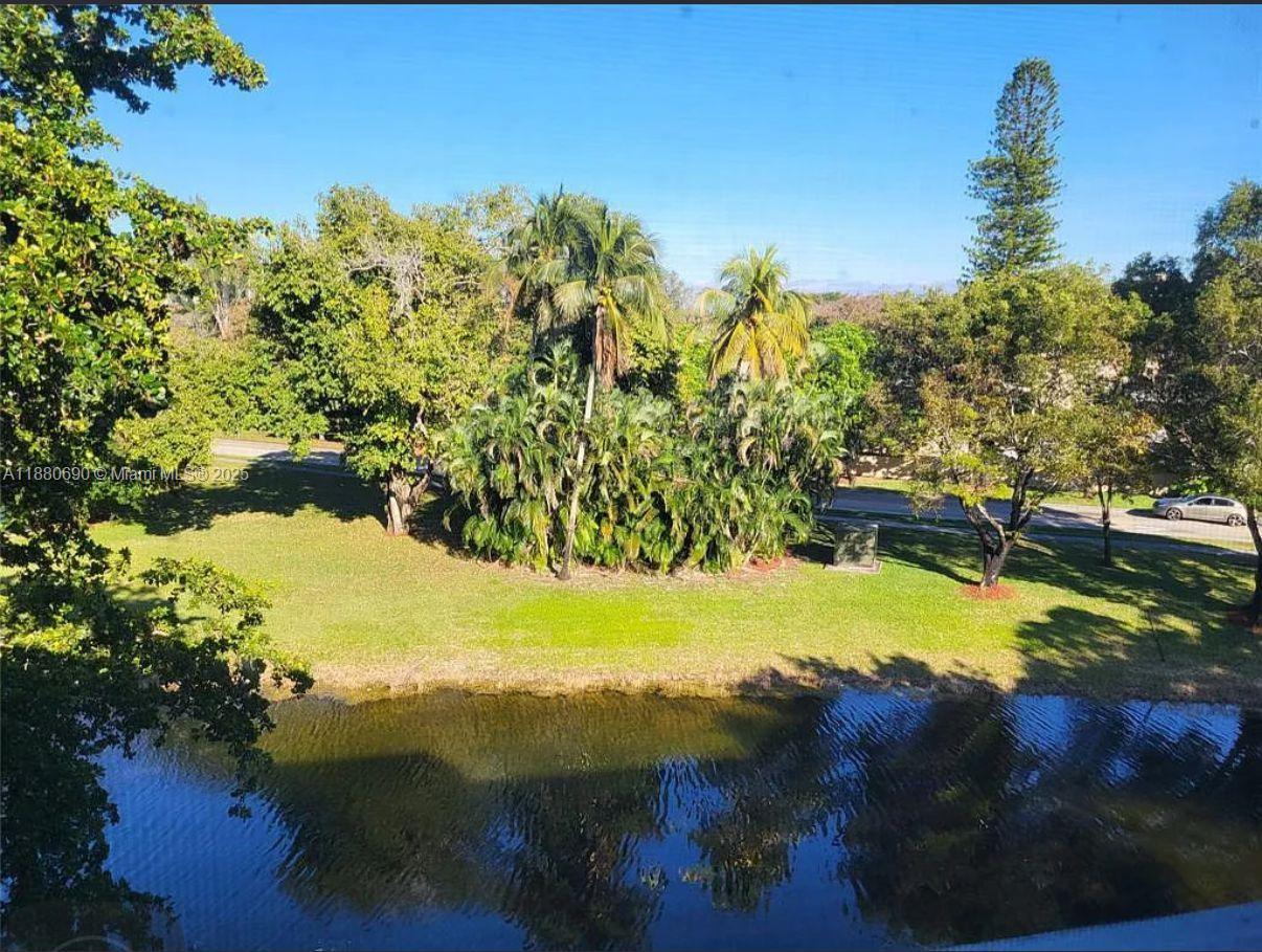 Undisclosed Address,Lauderhill, FL 33319