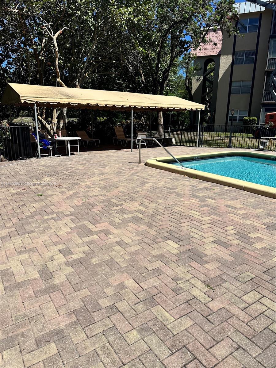 Undisclosed Address,Lauderhill, FL 33319