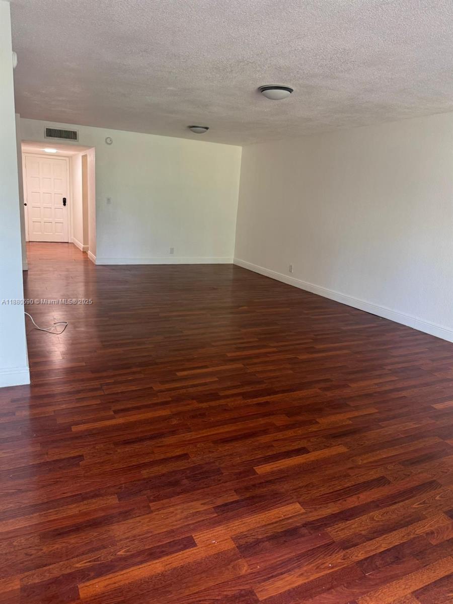 Undisclosed Address,Lauderhill, FL 33319