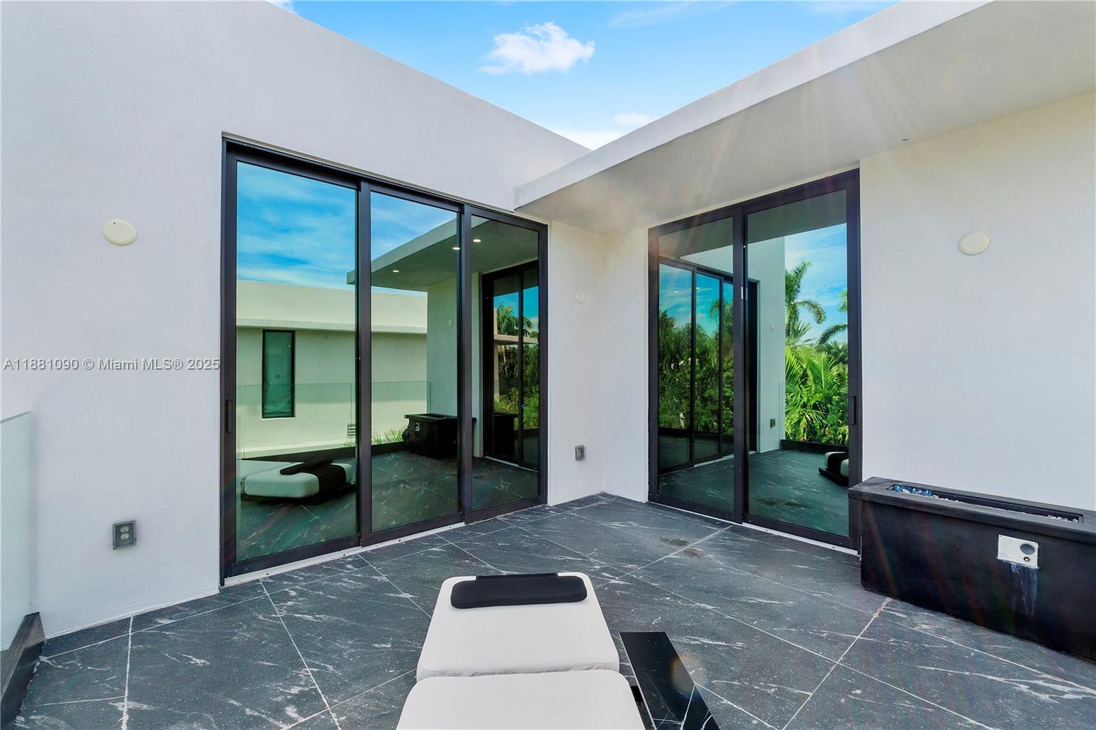 4364 Alton Rd Miami Beach, FL 33140 4364 Alton Rd Miami Beach, FL 33140