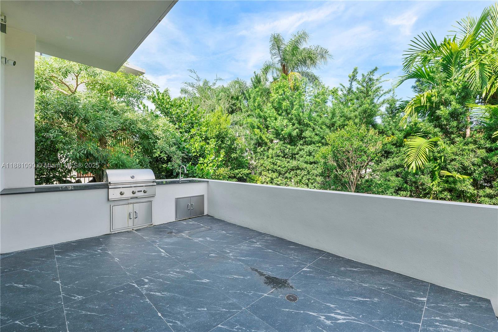 4364 Alton Rd Miami Beach, FL 33140 4364 Alton Rd Miami Beach, FL 33140