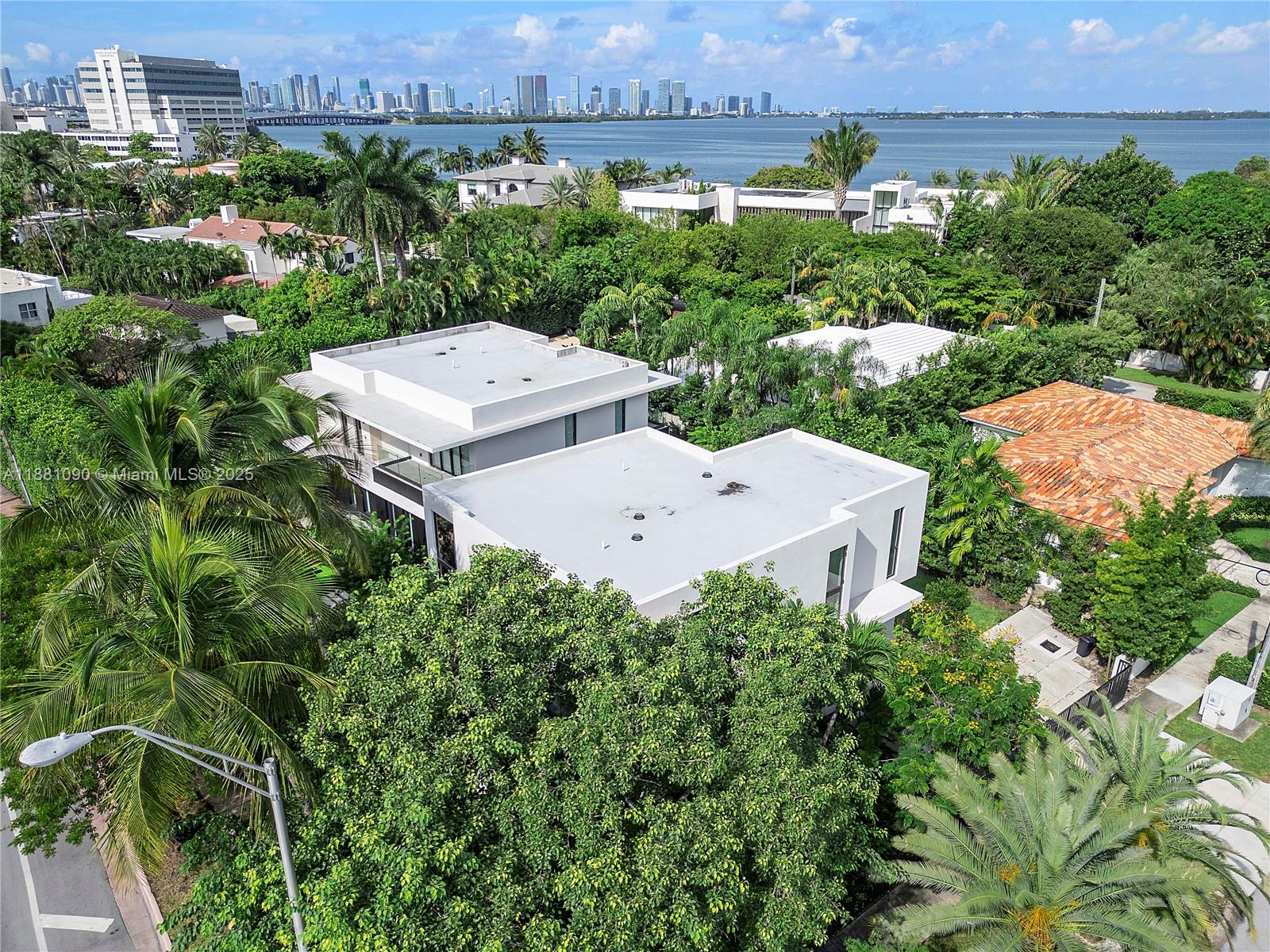 4364 Alton Rd Miami Beach, FL 33140 4364 Alton Rd Miami Beach, FL 33140
