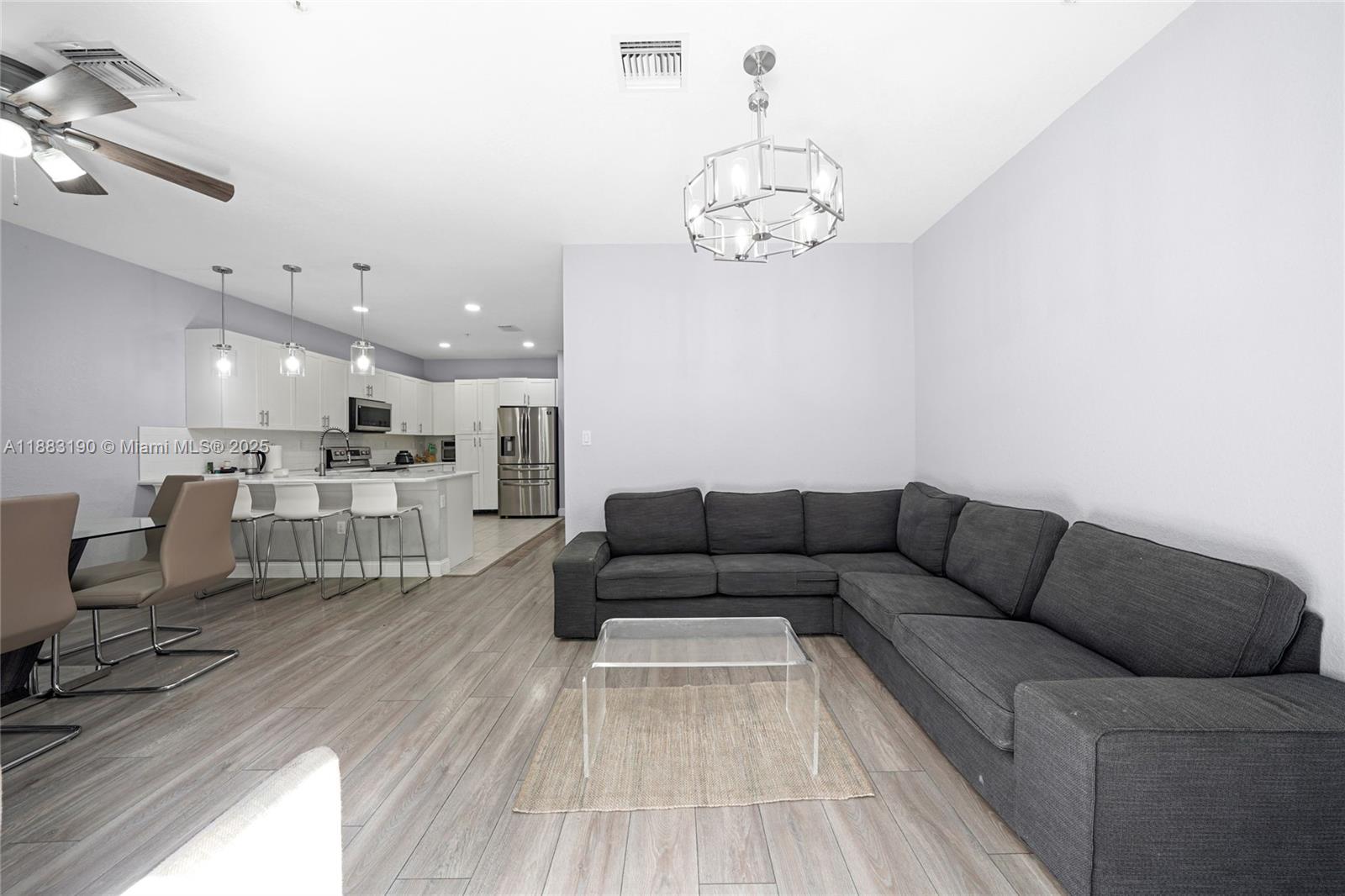 156 SW 185th Way Pembroke Pines, FL 33029