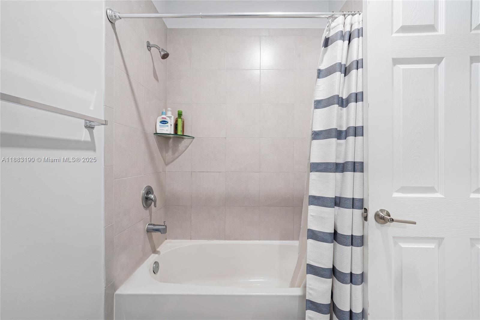 156 SW 185th Way Pembroke Pines, FL 33029