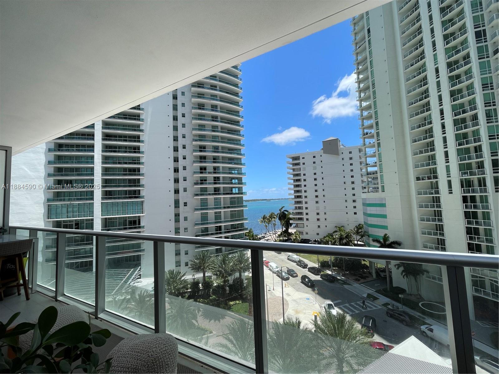 image Brickellhouse Condo4