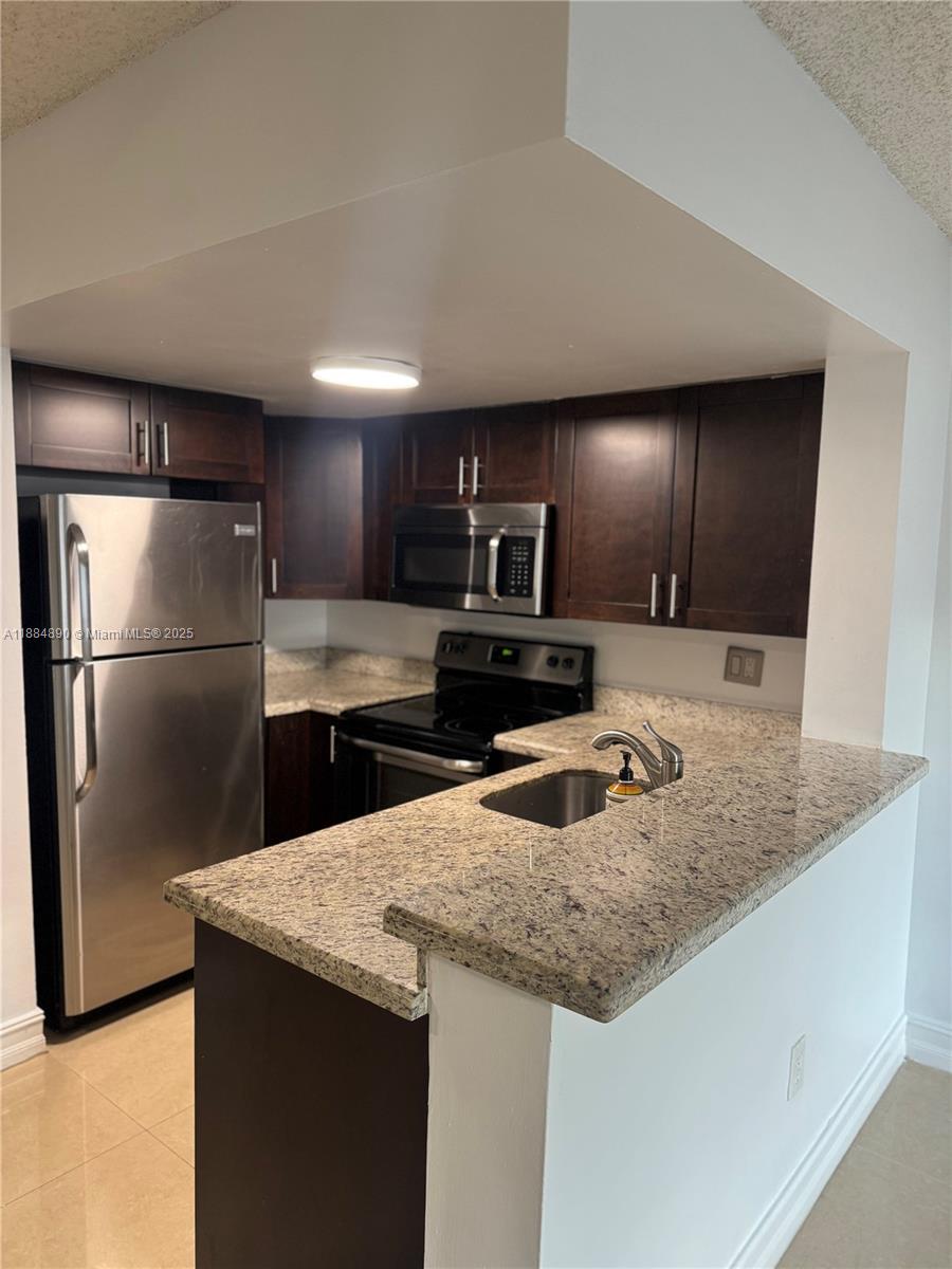 670 NW 85th Pl #11-106