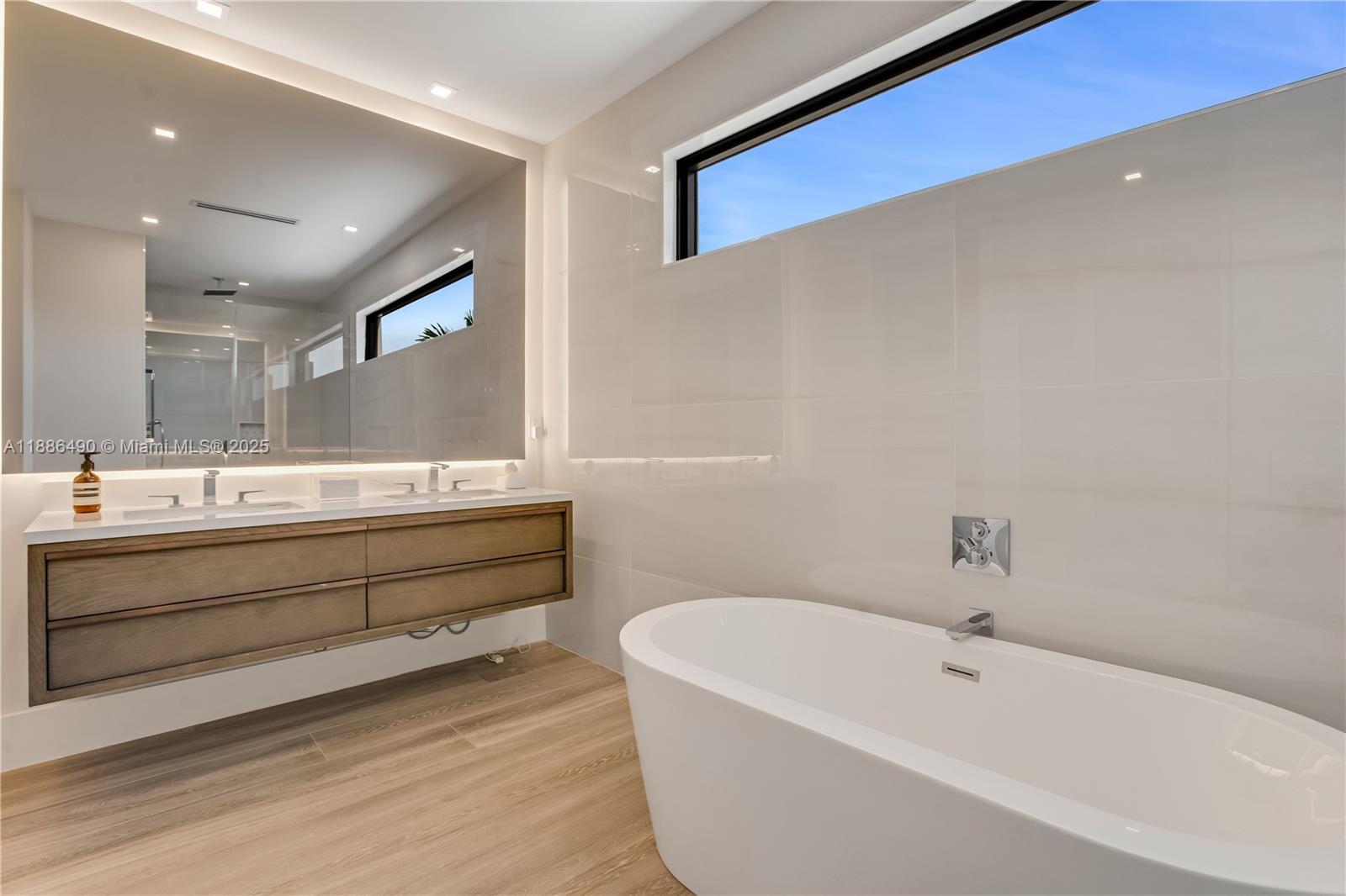 8826 Froude Ave Surfside, FL 33154