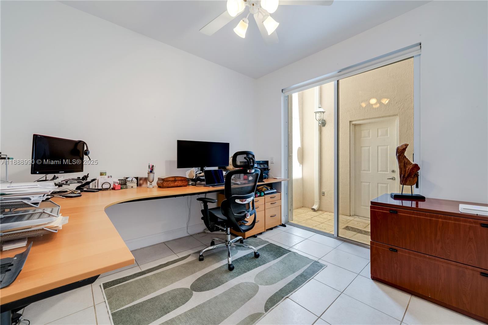 8523 SW 139th Ter Palmetto Bay, FL 33158 8523 SW 139th Ter Palmetto Bay, FL 33158
