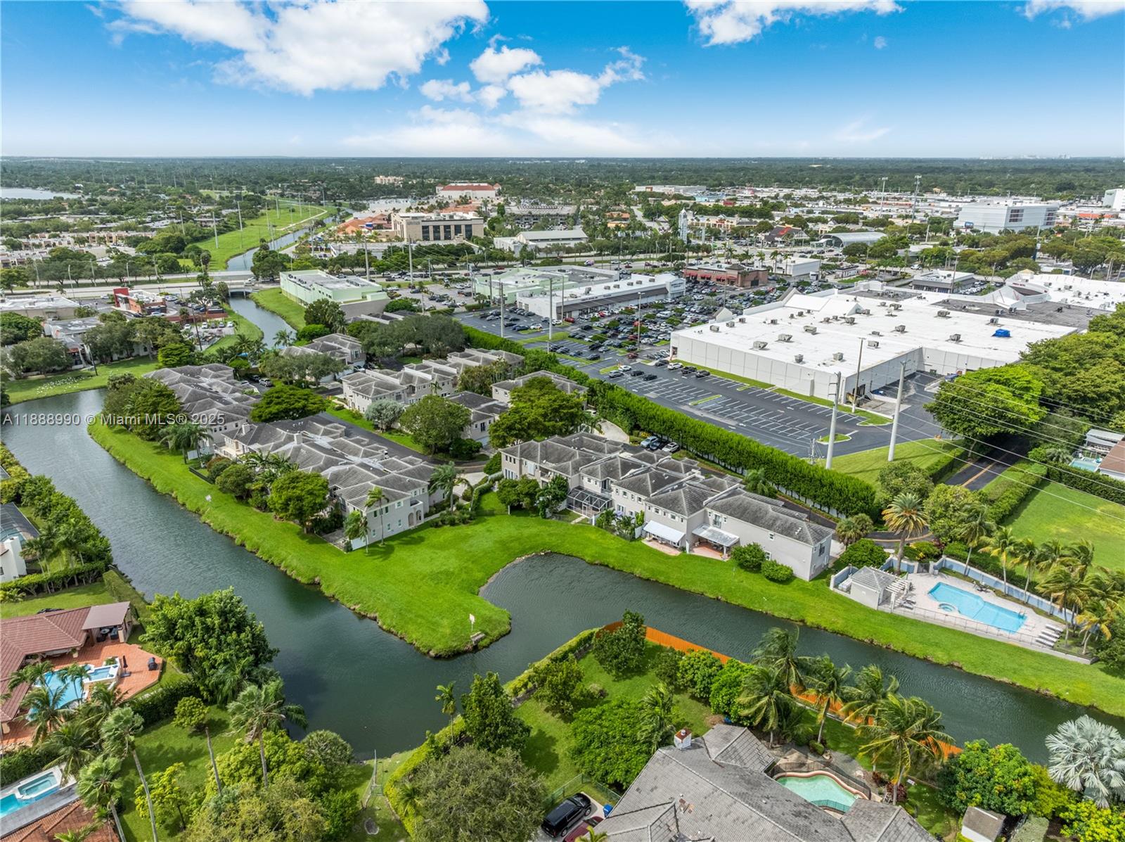 8523 SW 139th Ter Palmetto Bay, FL 33158 8523 SW 139th Ter Palmetto Bay, FL 33158