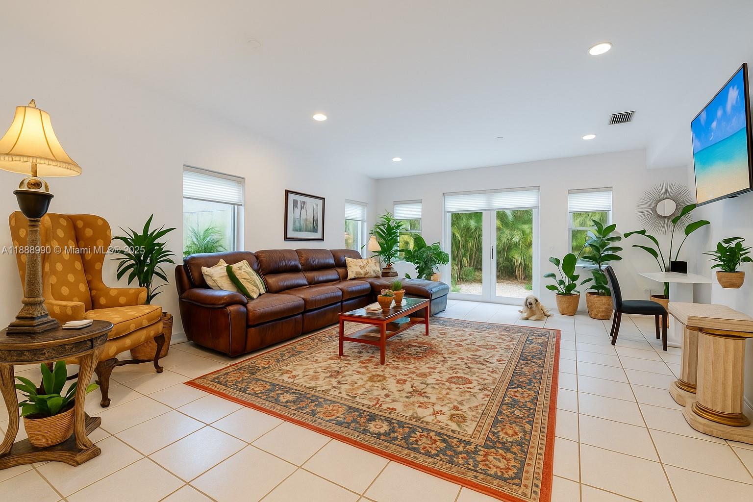 8523 SW 139th Ter Palmetto Bay, FL 33158 8523 SW 139th Ter Palmetto Bay, FL 33158