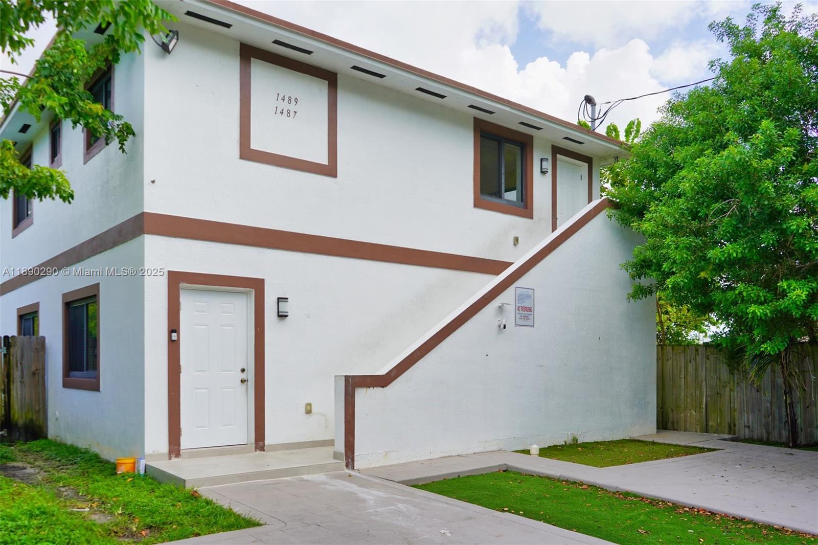 1489 NW 59th St #1489