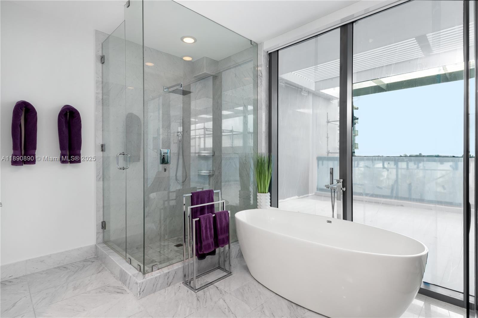 650 NE 32nd St #BH7 Miami, FL 33137