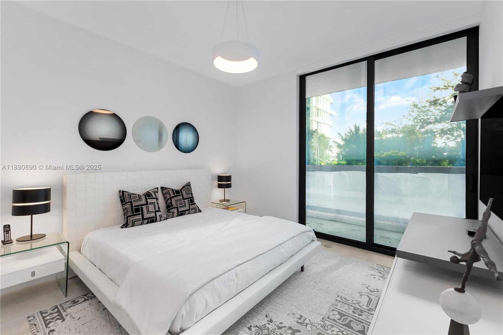 650 NE 32nd St #BH7 Miami, FL 33137