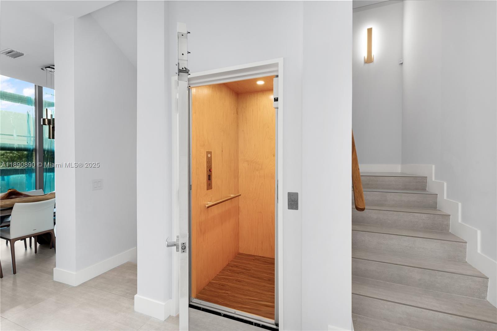 650 NE 32nd St #BH7 Miami, FL 33137