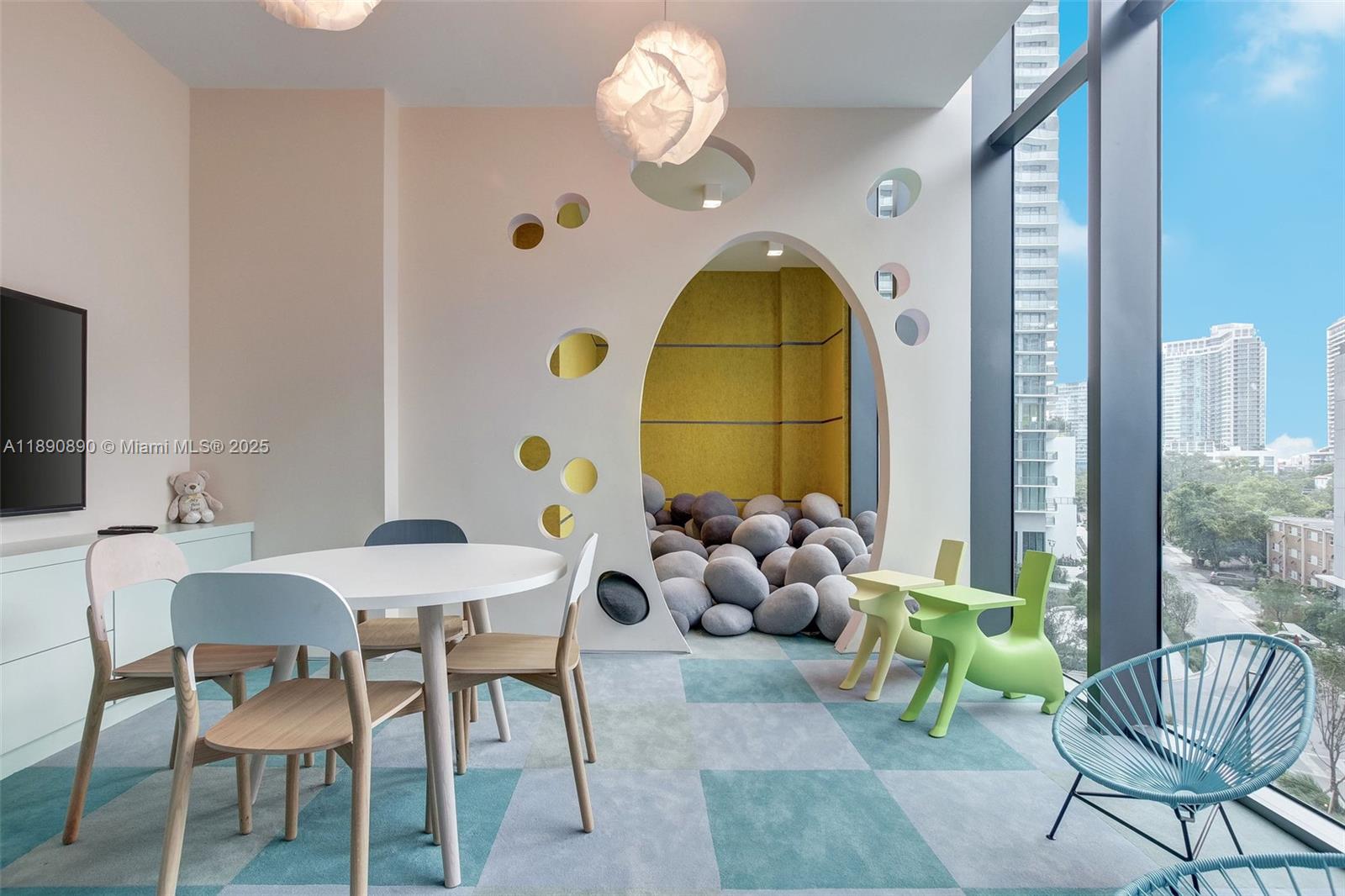 650 NE 32nd St #BH7 Miami, FL 33137