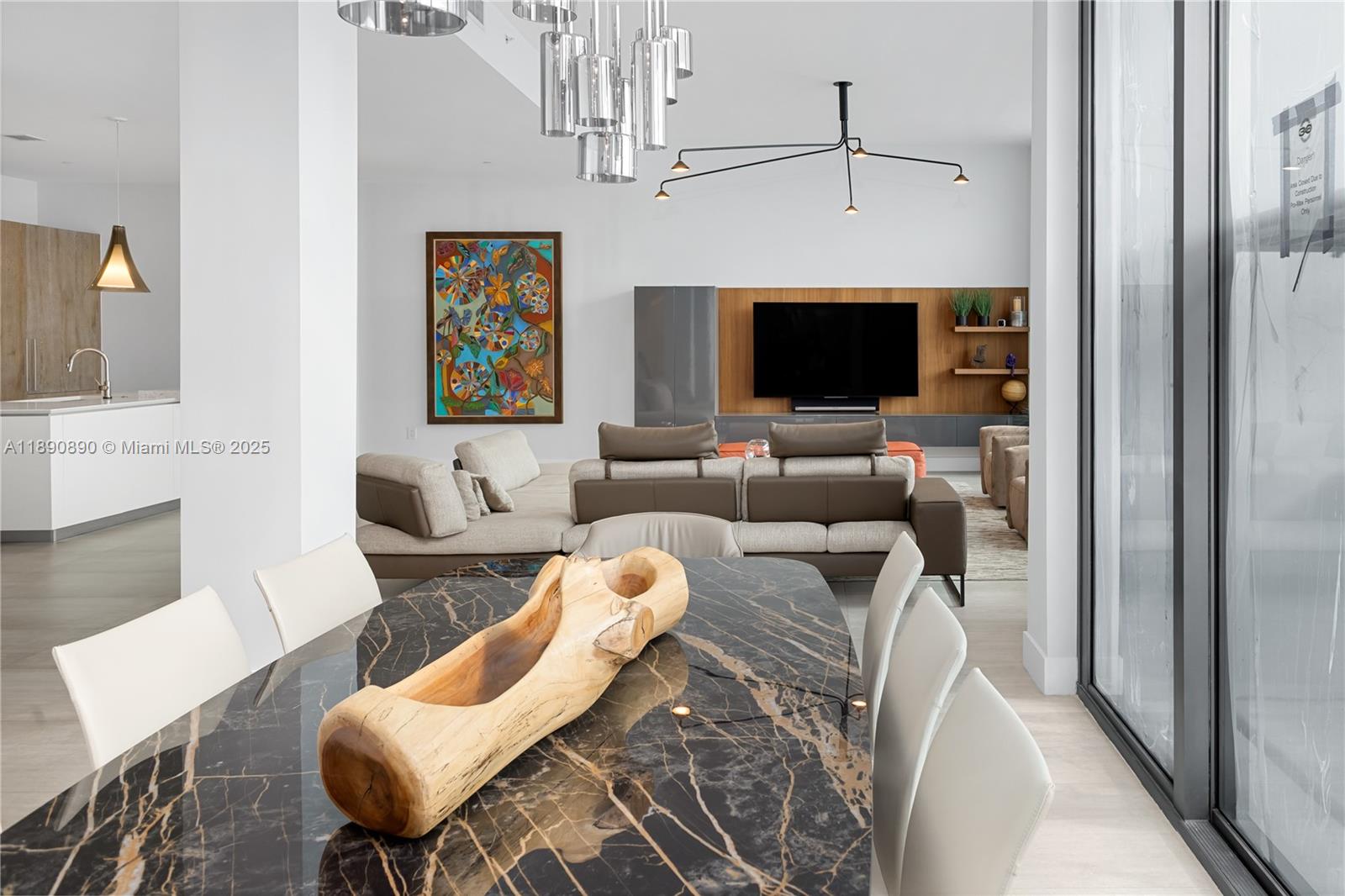 650 NE 32nd St #BH7 Miami, FL 33137