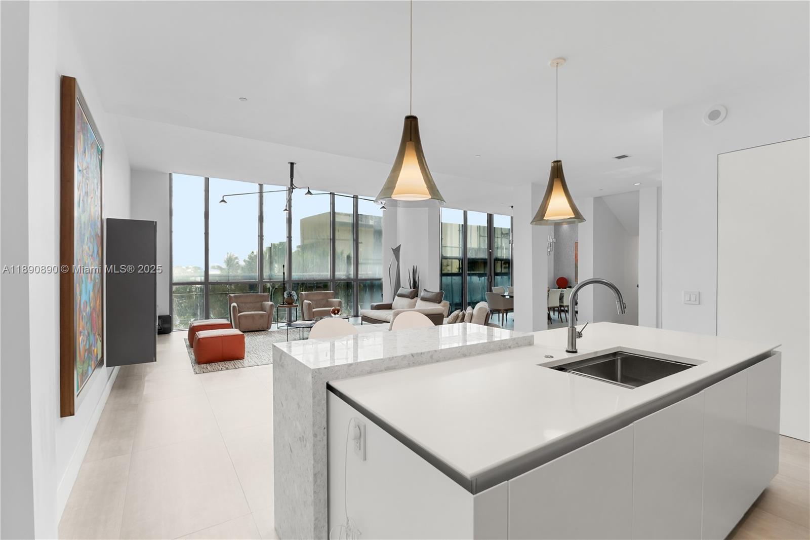 650 NE 32nd St #BH7 Miami, FL 33137