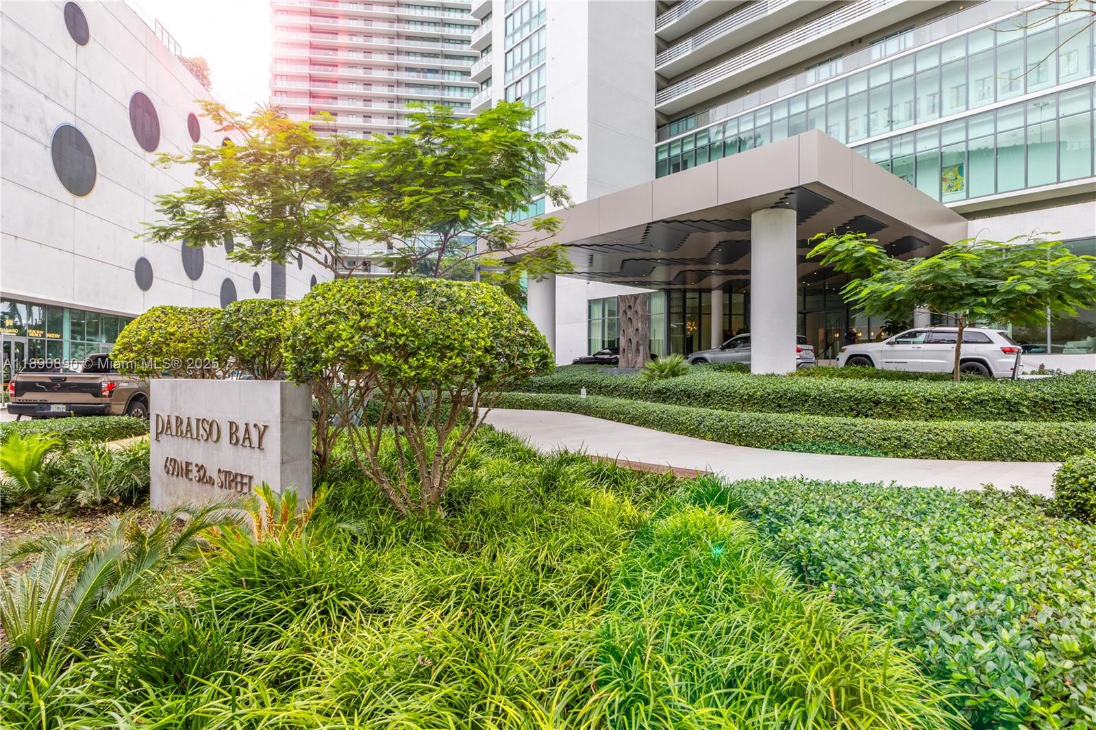 650 NE 32nd St #BH7 Miami, FL 33137