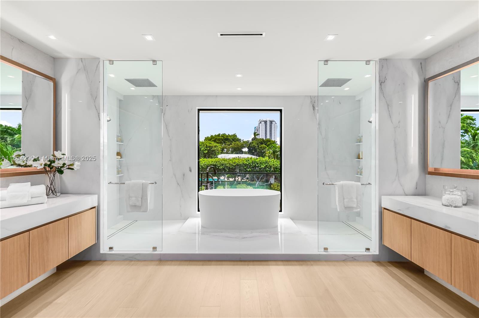 2288 Sunset Dr Miami Beach, FL 33140