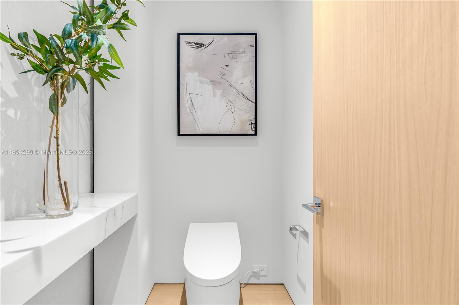 2288 Sunset Dr Miami Beach, FL 33140