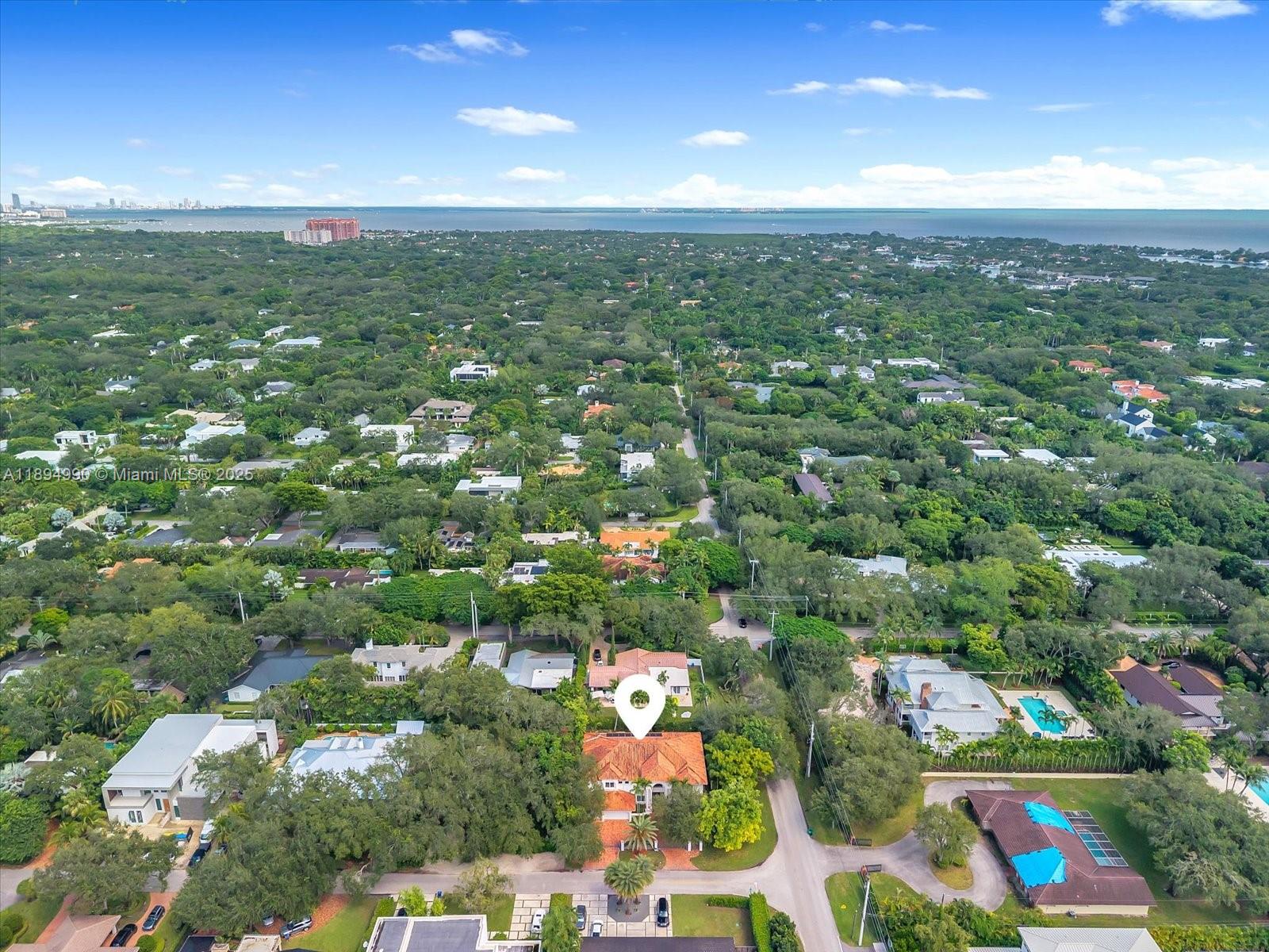 7975 SW 52nd Ct Miami, FL 33143