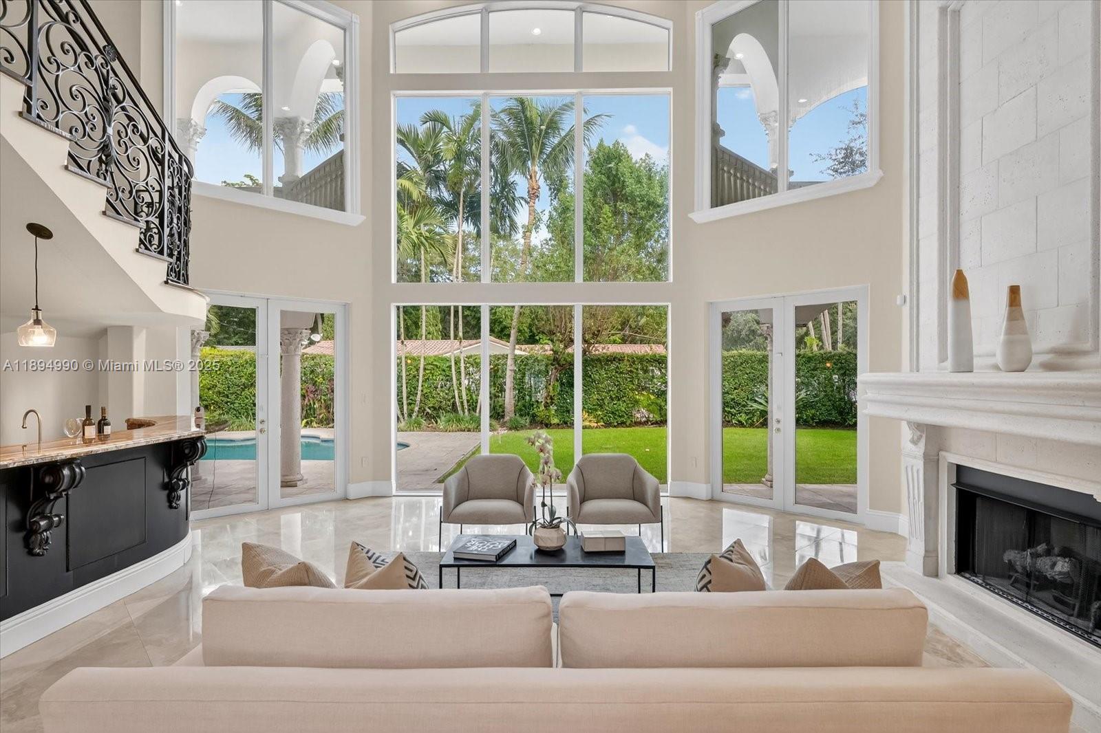 7975 SW 52nd Ct Miami, FL 33143