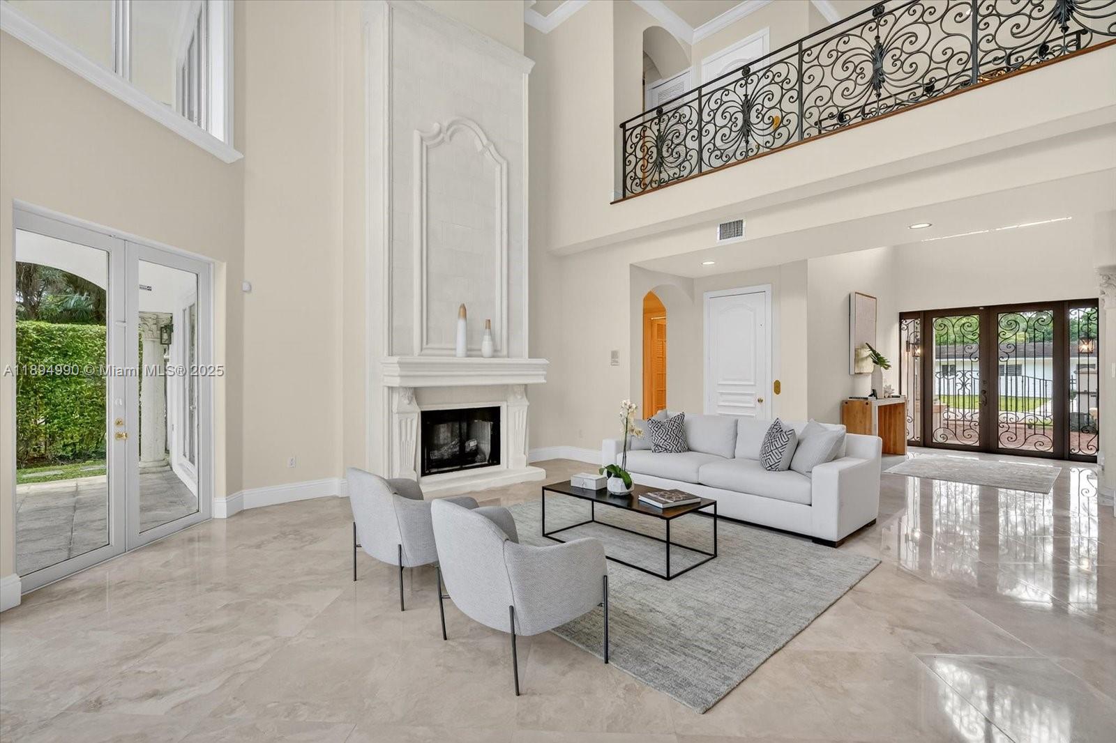 7975 SW 52nd Ct Miami, FL 33143