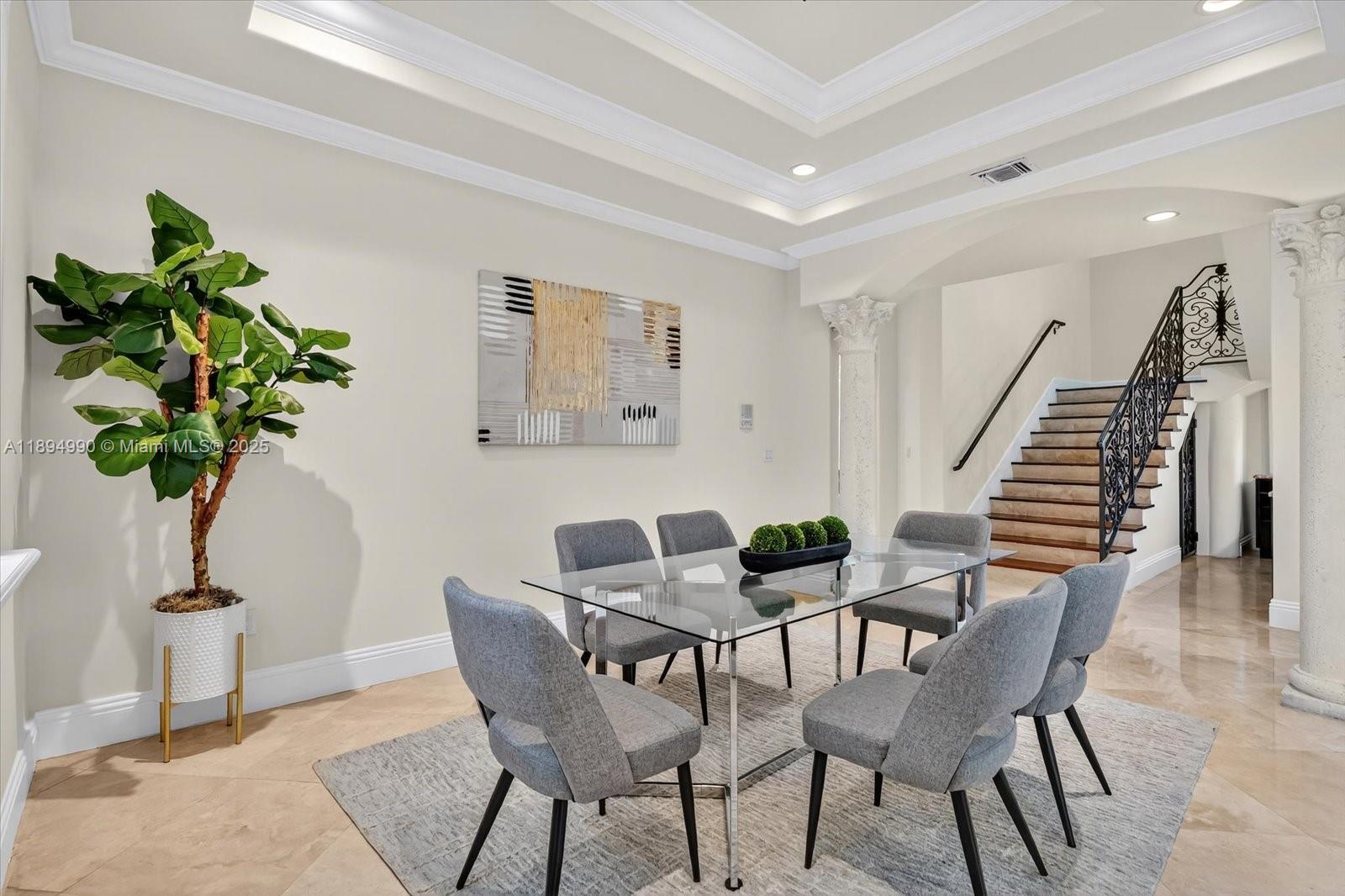 7975 SW 52nd Ct Miami, FL 33143