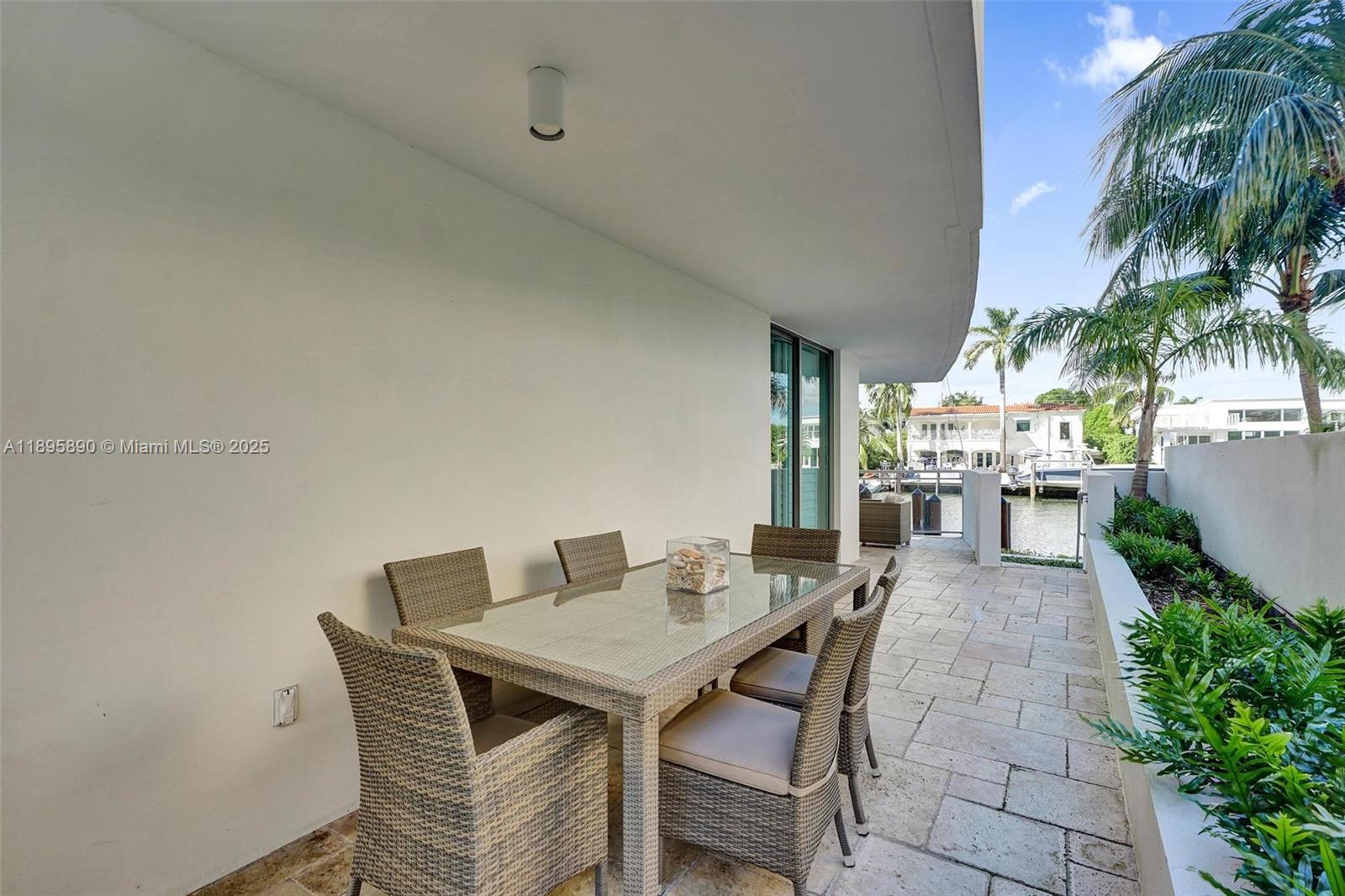 image Riva Bay Harbor45