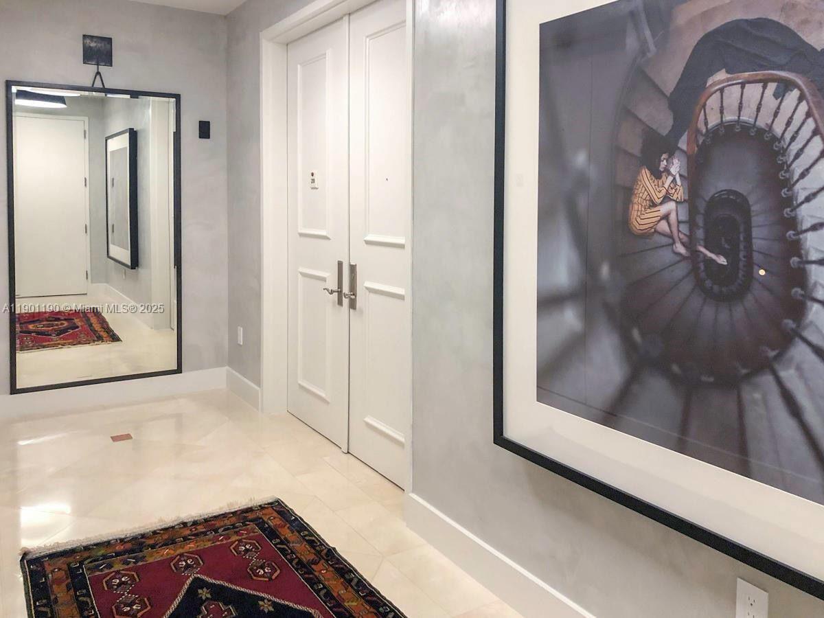 100 S Pointe Dr #2201 Miami Beach, FL 33139