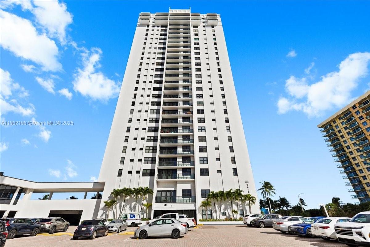 2301 S Ocean Dr #2004