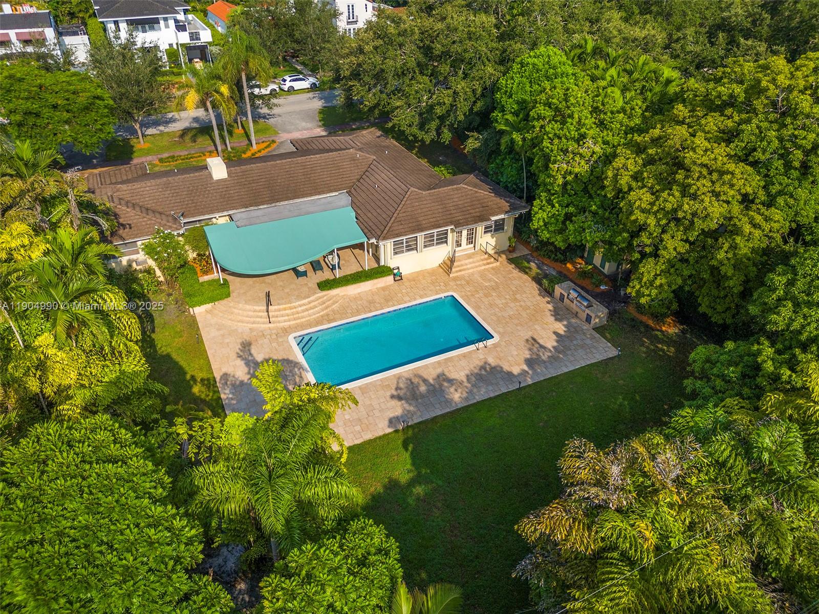 2615 Alhambra Cir Coral Gables, FL 33134