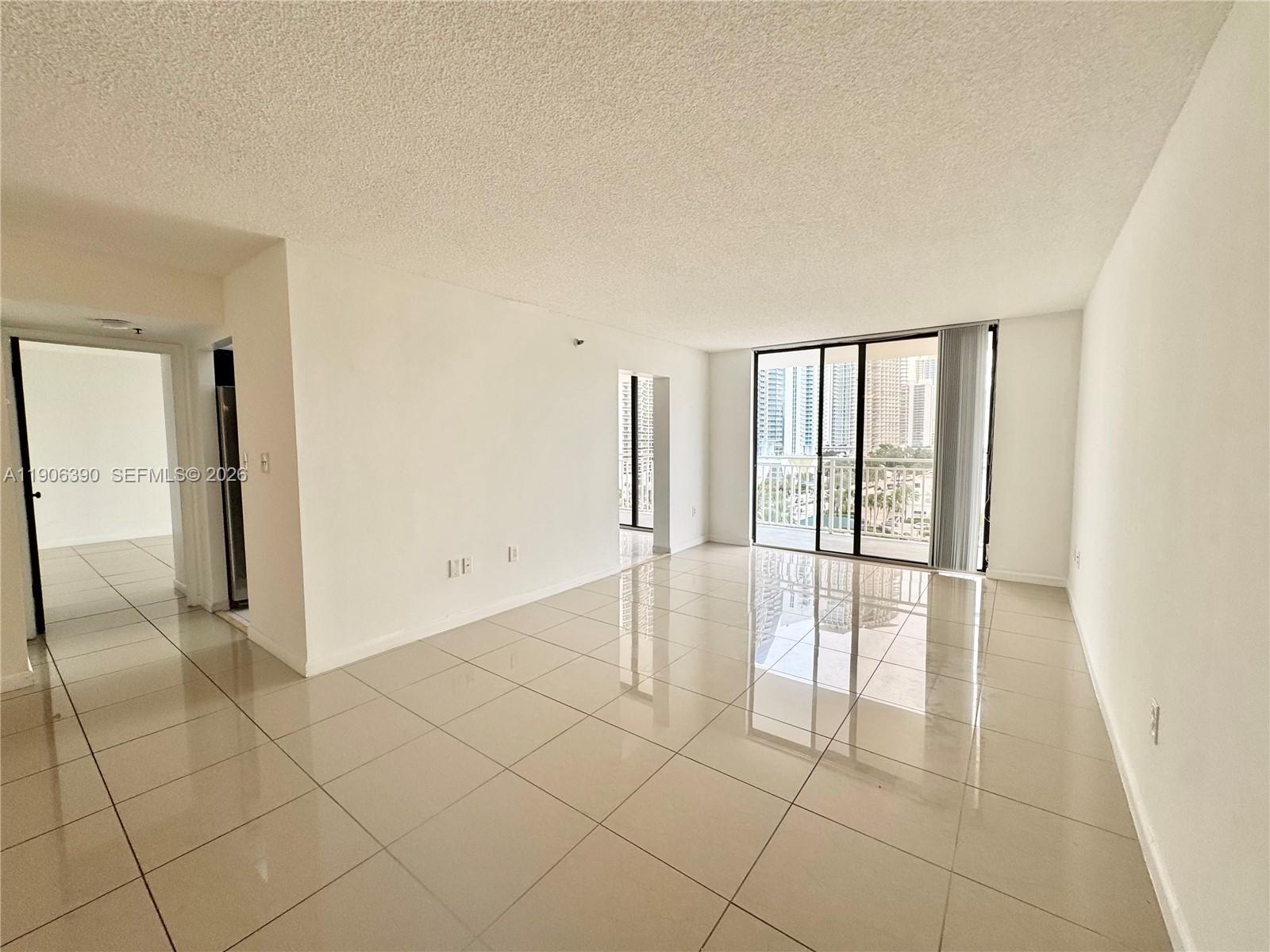 image Winston Towers 60045