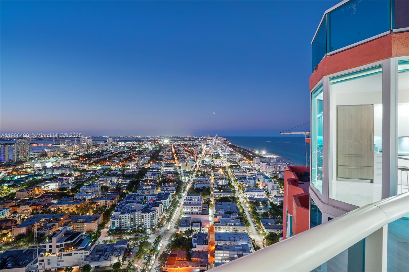 300 S Pointe Dr #4306 Miami Beach, FL 33139