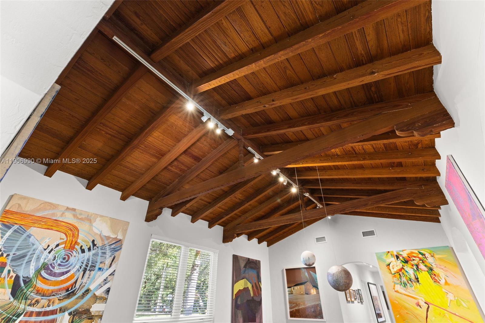 482 NE 93rd St Miami Shores, FL 33138