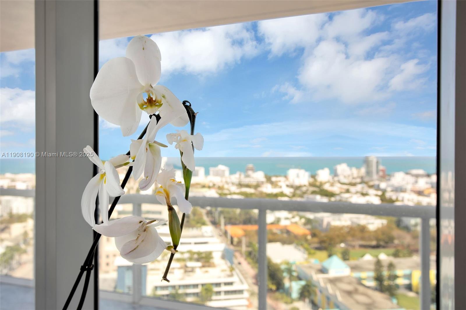 450 Alton Rd #2110 Miami Beach, FL 33139